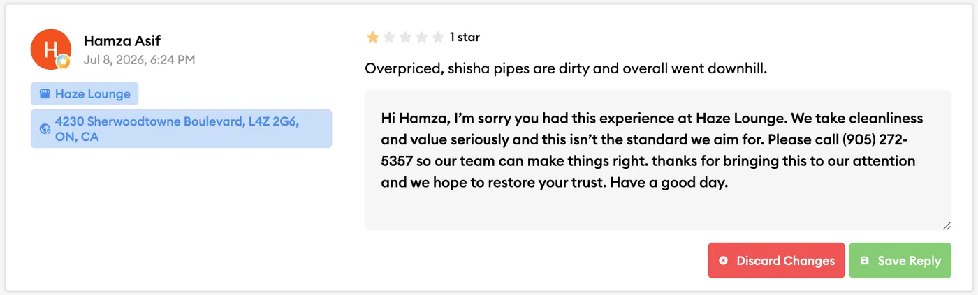 A reply to a one-star review that apologizes and gives the location’s phone number to call